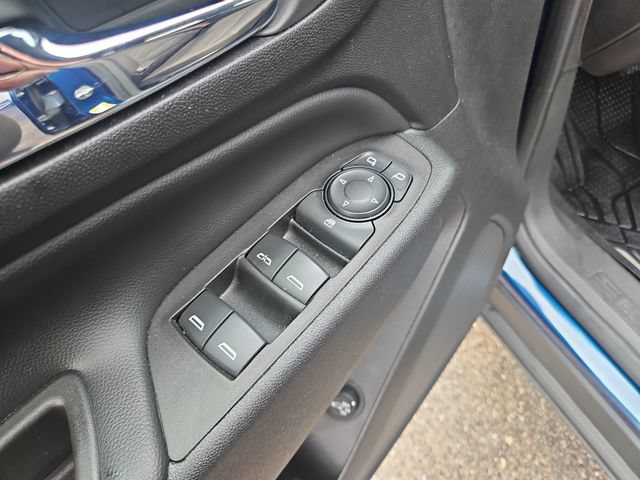 Used 2020 Chevrolet Equinox LT w/ Driver Convenience Package FWD image 12