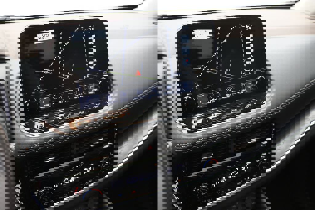 Used 2023 Nissan Rogue Platinum w/ Platinum Premium Package image 24