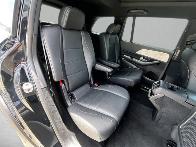 Used 2025 Mercedes-Benz GLS 450 4MATIC image 28