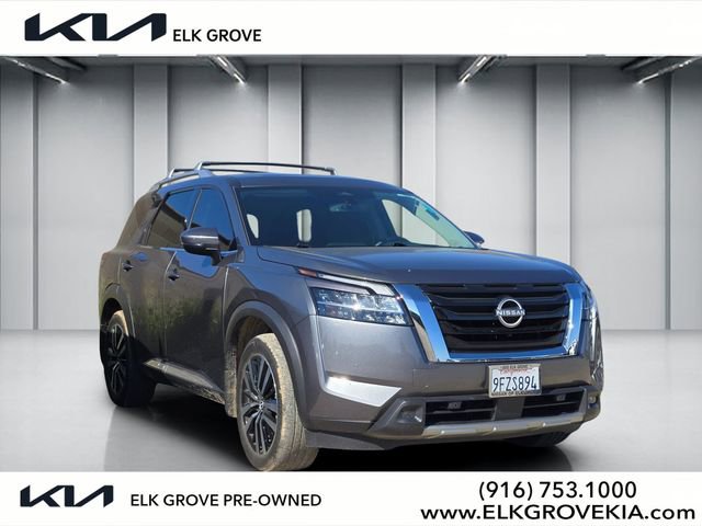 Used 2023 Nissan Pathfinder Platinum w/ Cargo Package