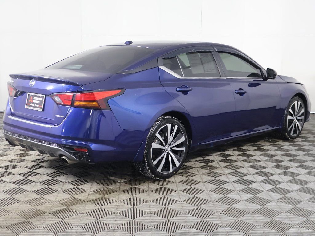 Used 2022 Nissan Altima 2.0 SR image 9