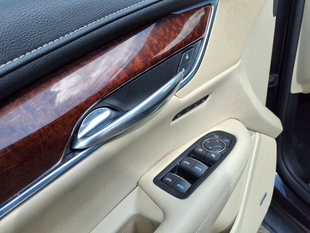 Used 2018 Cadillac XT5 Luxury FWD image 21