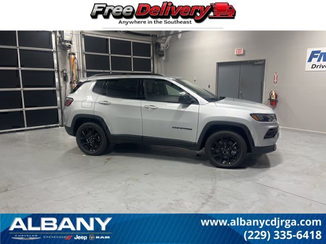New 2026 Jeep Compass Latitude