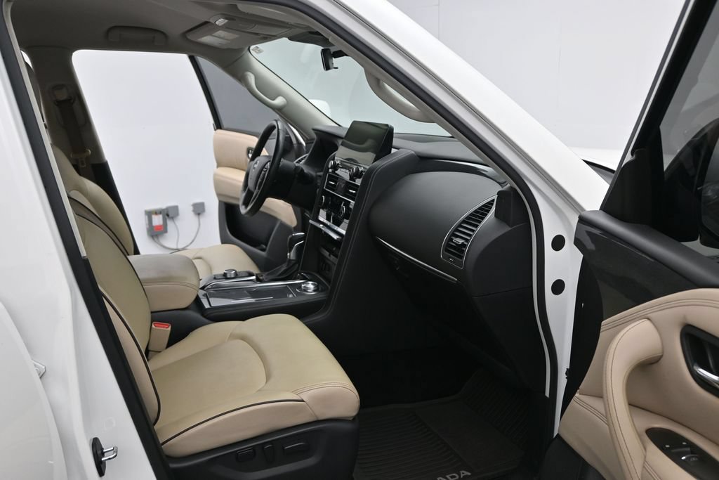 Used 2022 Nissan Armada SV w/ Cargo Package AWD/4WD image 6