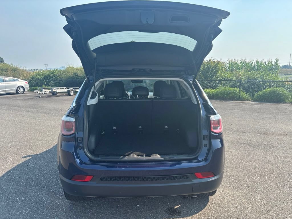 Used 2018 Jeep Compass Limited FWD image 10