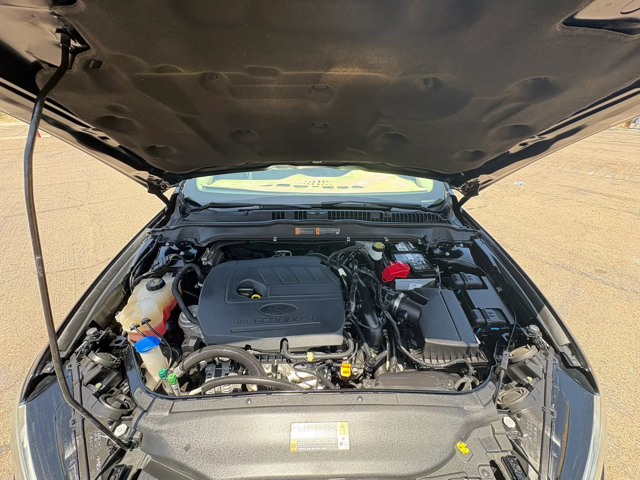 Used 2017 Ford Fusion SE FWD image 20