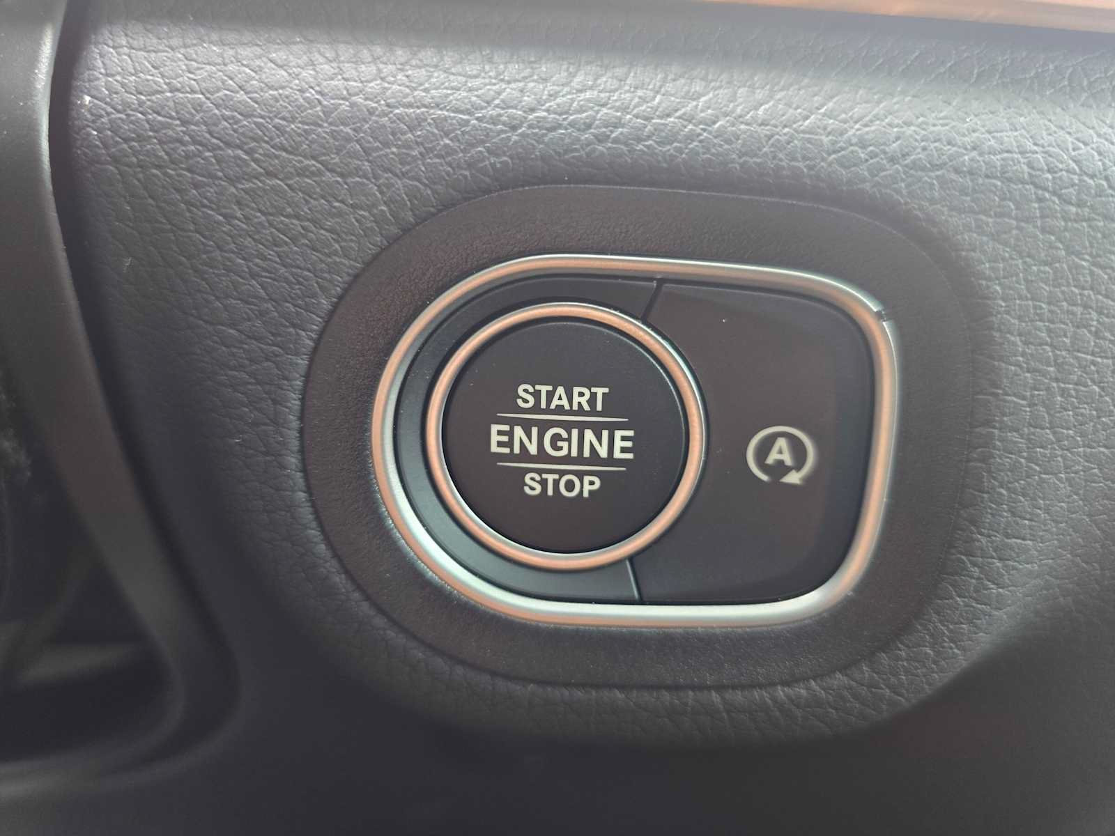 Used 2026 Mercedes-Benz GLS 450 4MATIC image 35
