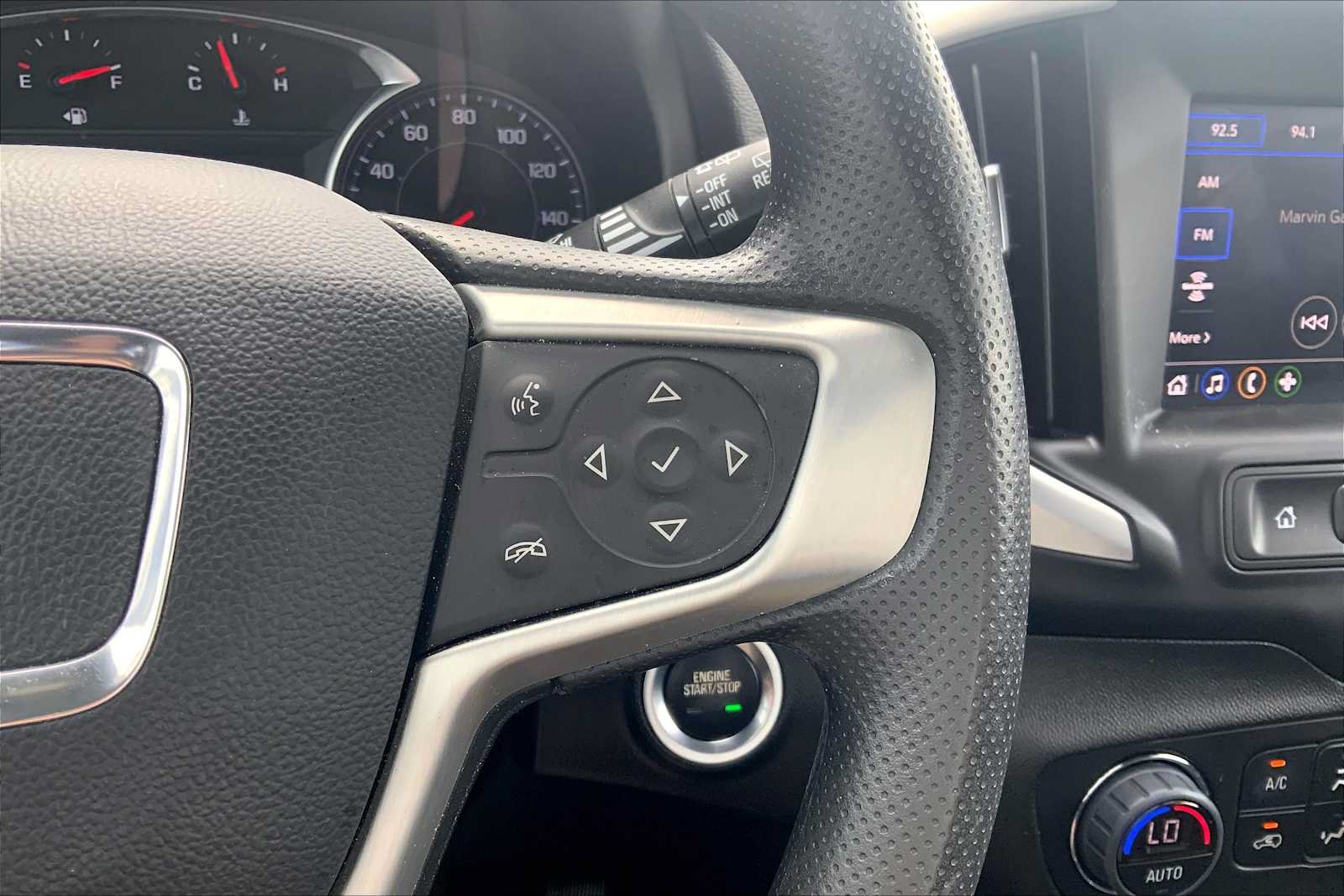 Used 2022 GMC Terrain SLE w/ Driver Convenience Package AWD/4WD image 24