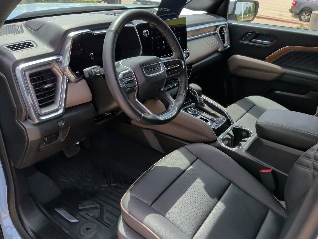 Used 2025 GMC Canyon Denali AWD/4WD image 24