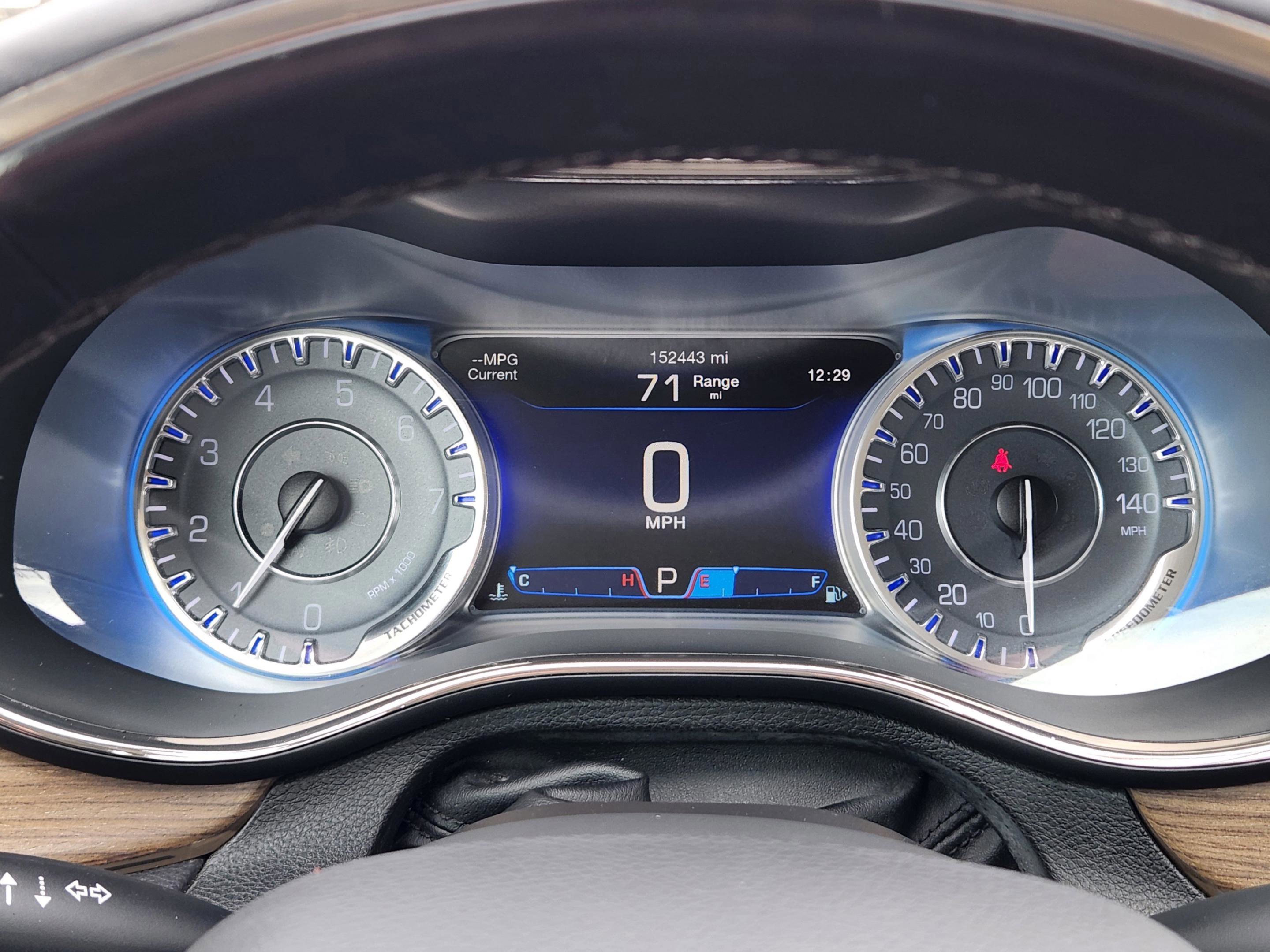 Used 2016 Chrysler 200 C w/ Premium Group image 11