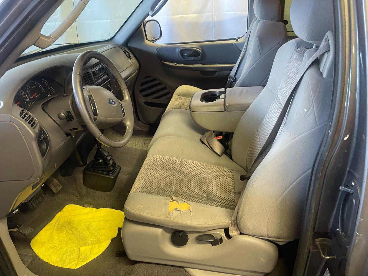 Used 2004 Ford F150 XLT AWD/4WD image 23