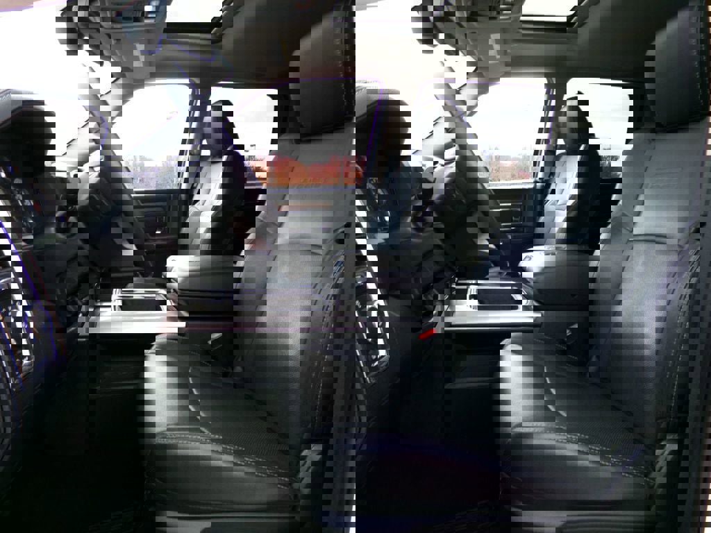 Used 2017 RAM 3500 Laramie image 9