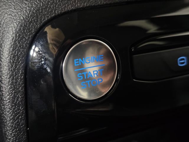 Used 2024 Ford Escape SE image 39