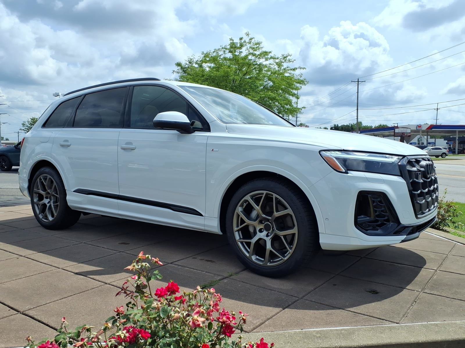 New 2026 Audi Q7 3.0T Prestige AWD/4WD image 3
