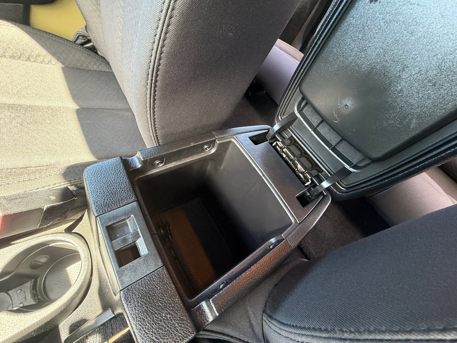 Used 2013 Jeep Wrangler Sport AWD/4WD image 26