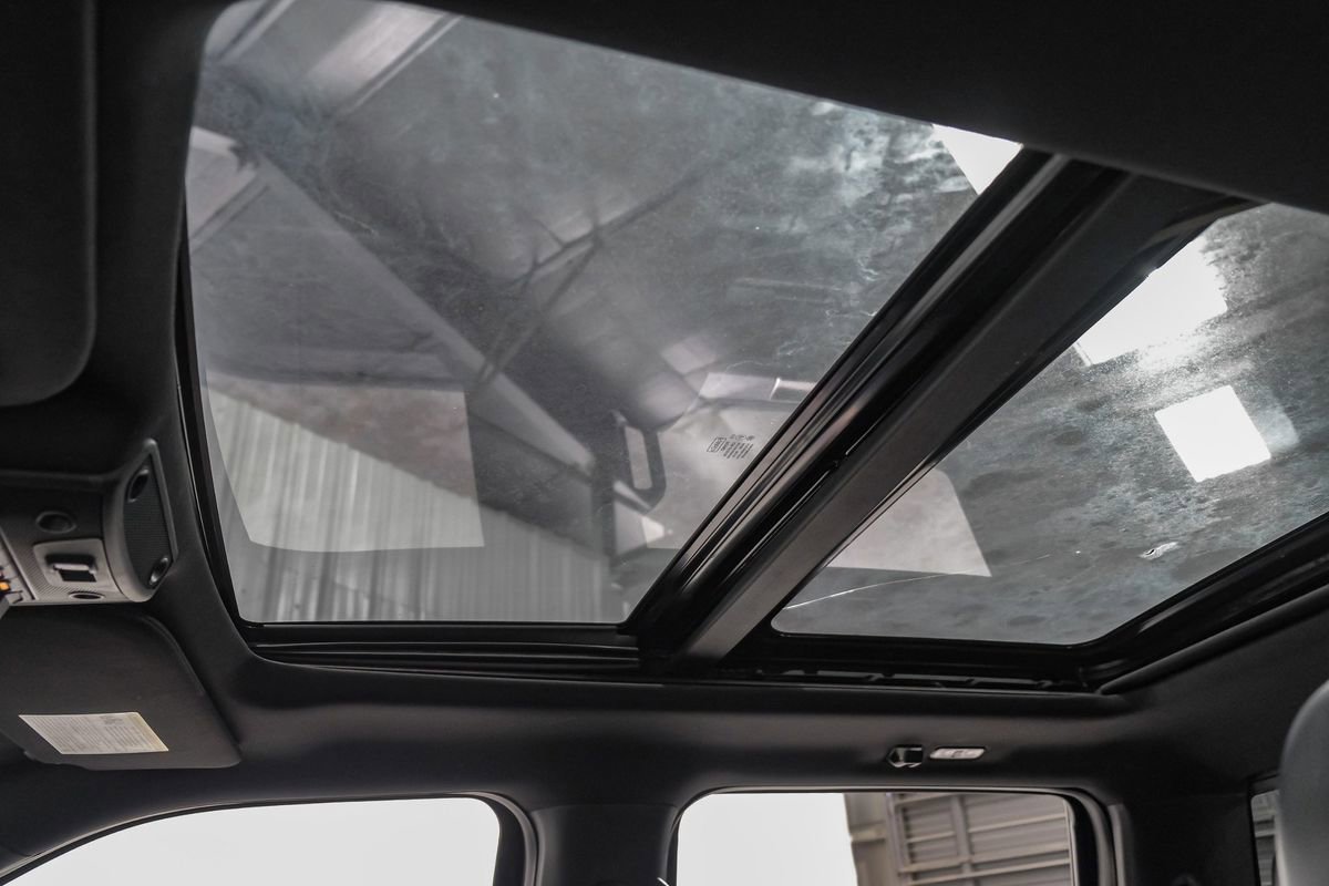 Used 2018 Ford F150 Raptor w/ Equipment Group 802A Luxury image 22