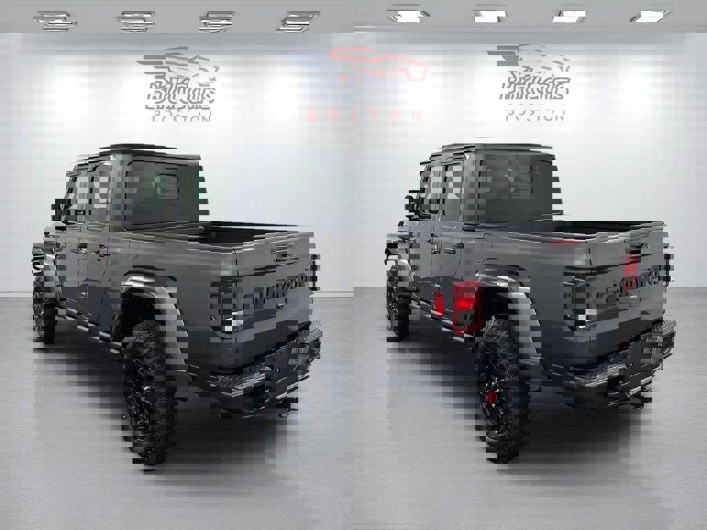 Used 2022 Jeep Gladiator Willys image 6