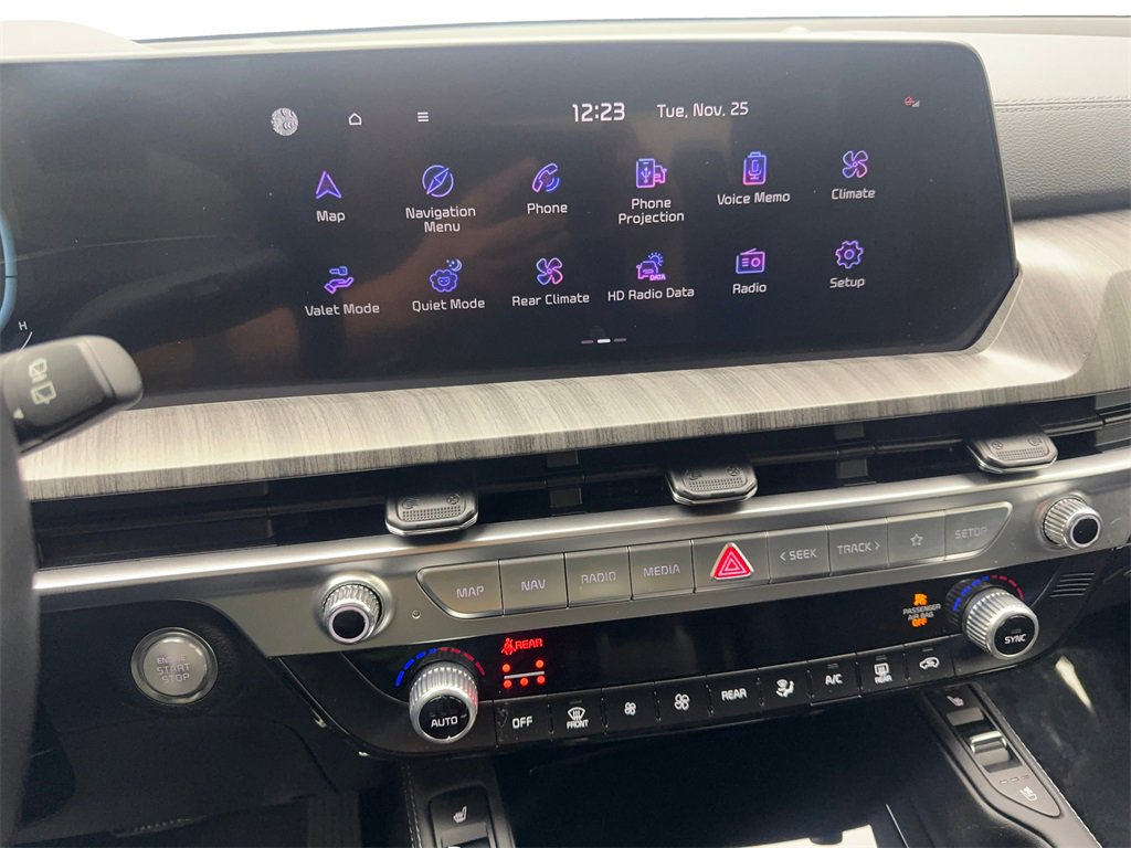 Used 2025 Kia Telluride EX w/ EX Captain's Chair Package image 64