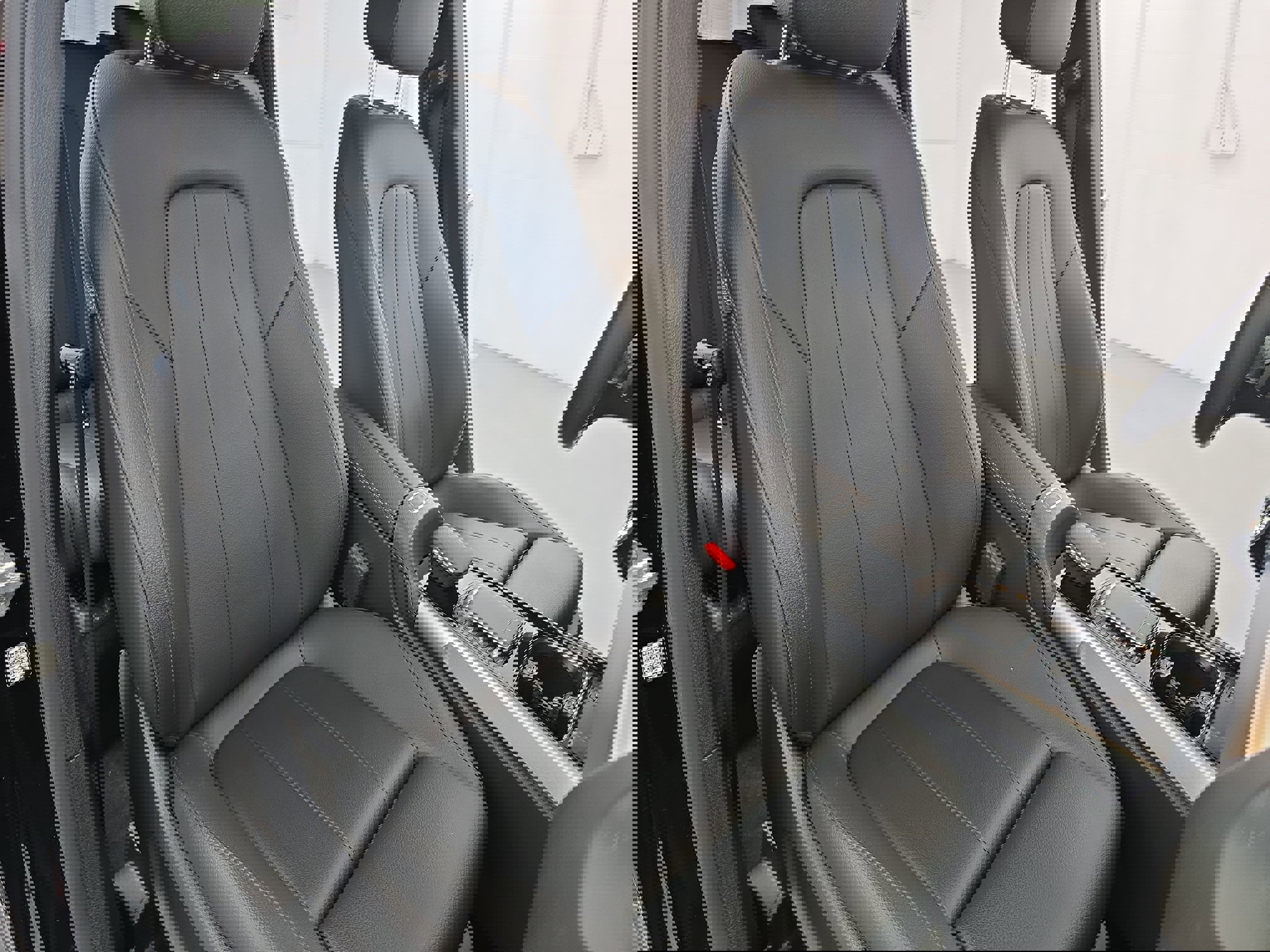 Certified 2022 Mercedes-Benz GLB 250 4MATIC image 10