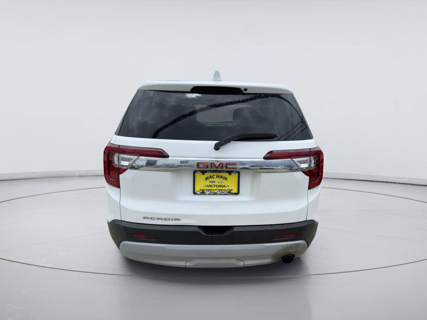 Used 2021 GMC Acadia SLE w/ LPO, Floor Liner Package FWD image 4