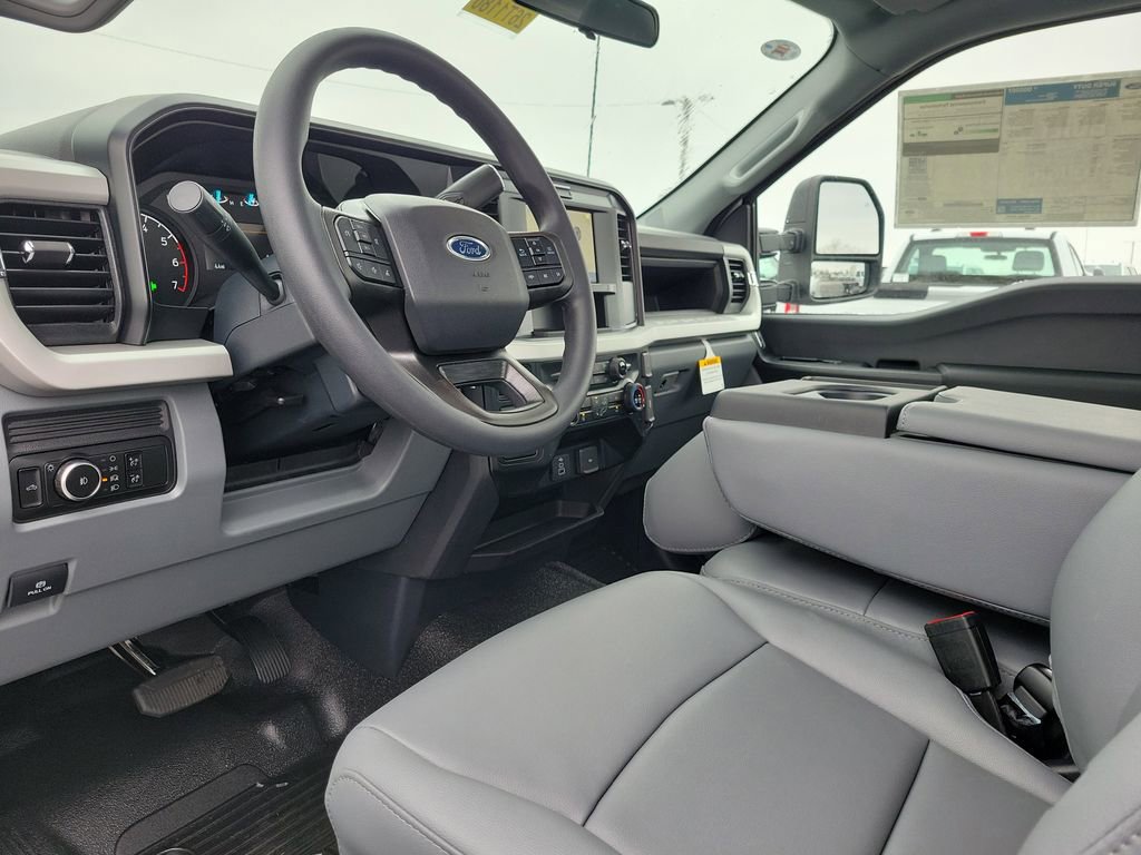New 2026 Ford F350 XL w/ FX4 Off-Road Package image 13