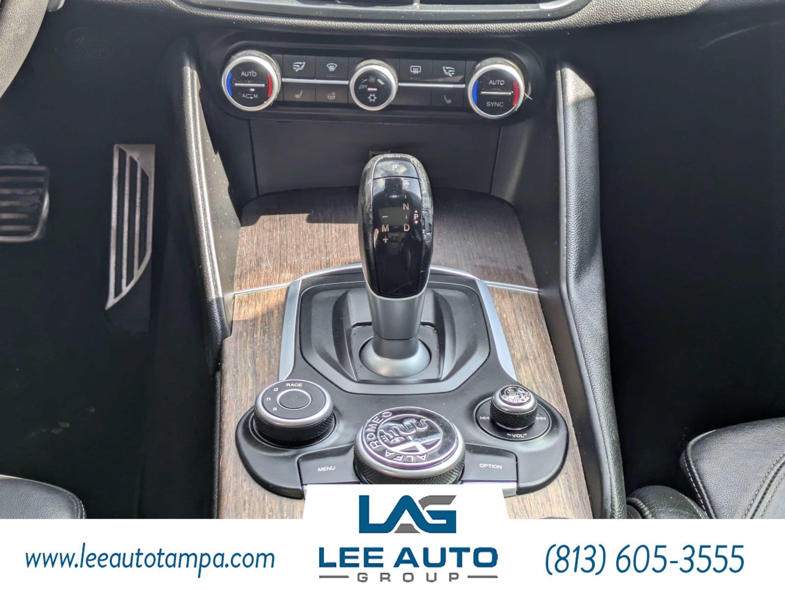 Used 2017 Alfa Romeo Giulia Ti w/ TI 19" Sport Package RWD image 17