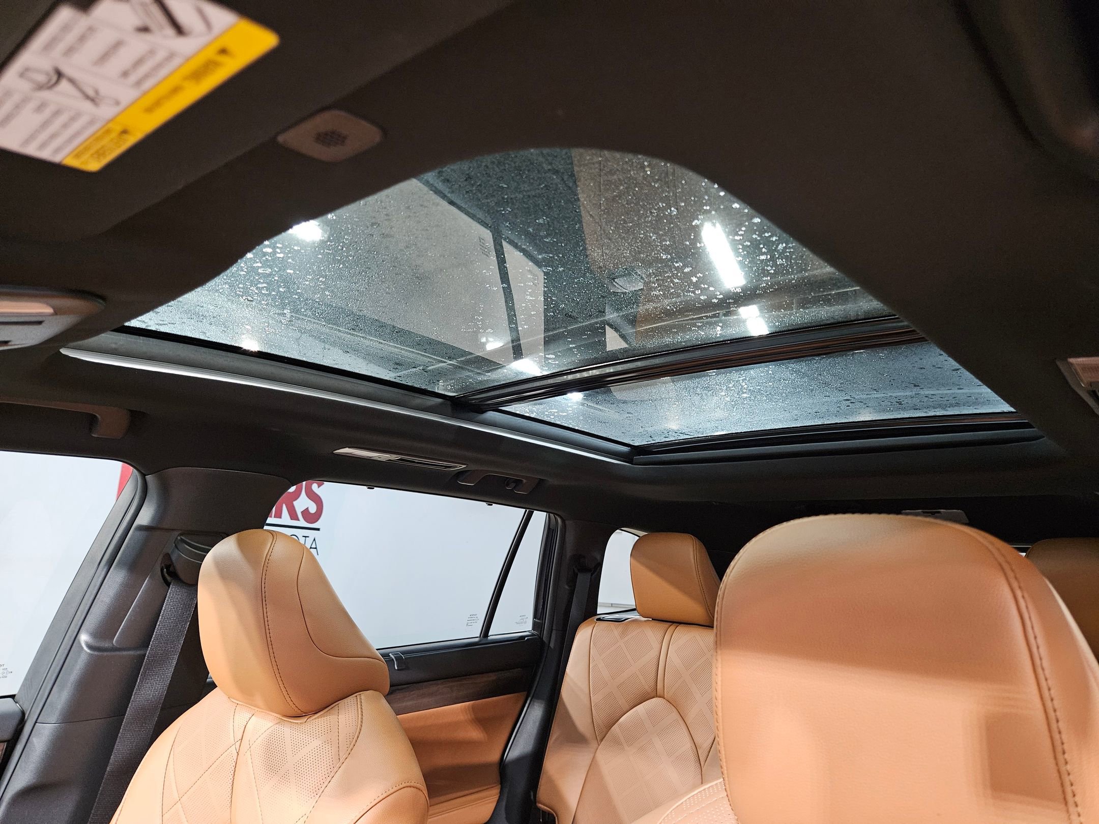 Certified 2025 Toyota Highlander Platinum image 25