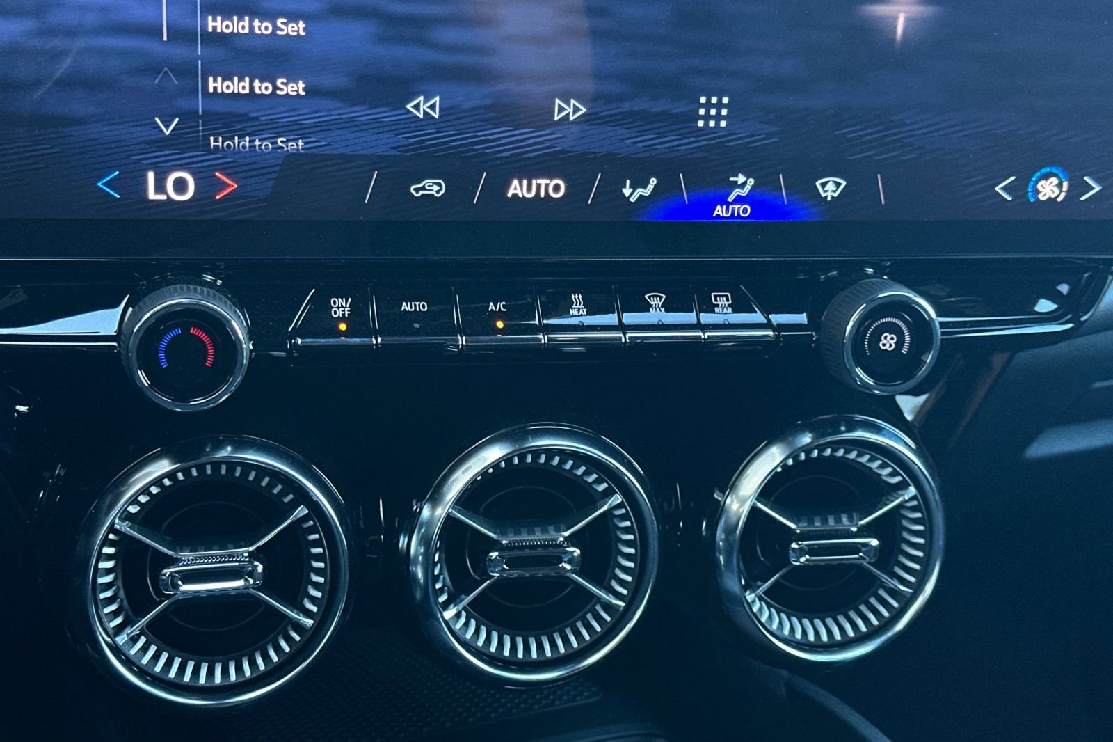 New 2026 Chevrolet Blazer EV LT w/ Midnight/Sport Edition image 19