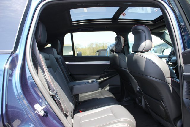 Used 2024 Jeep Wagoneer Launch Edition image 29