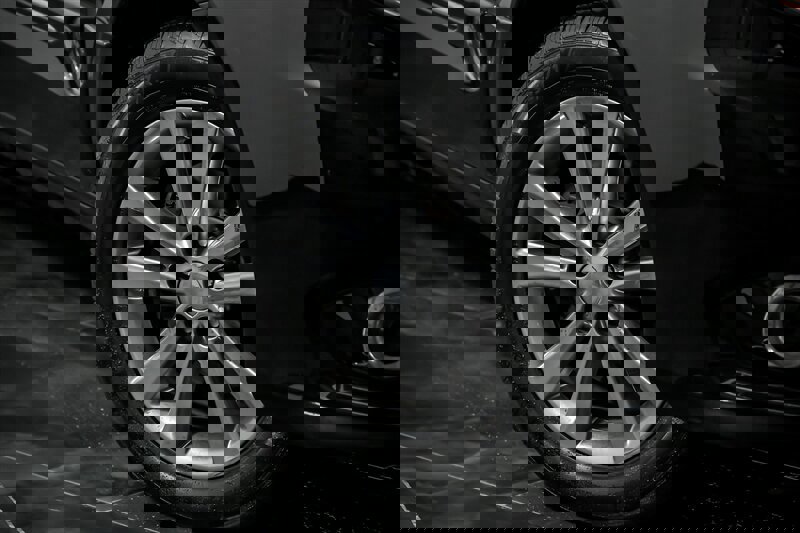 Used 2016 Mercedes-Benz Metris Passenger w/ Active Safety Plus Package image 3