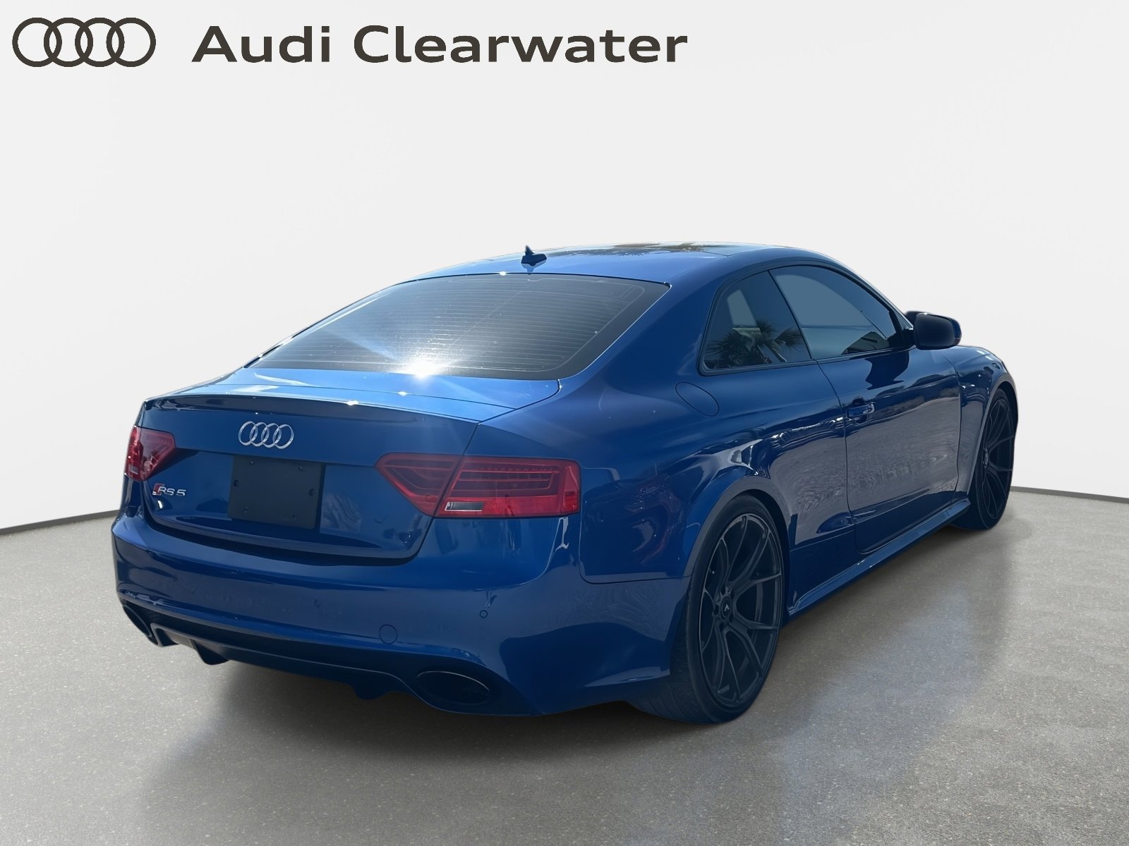 Used 2015 Audi RS 5 Coupe w/ Black Optic Plus Package image 3