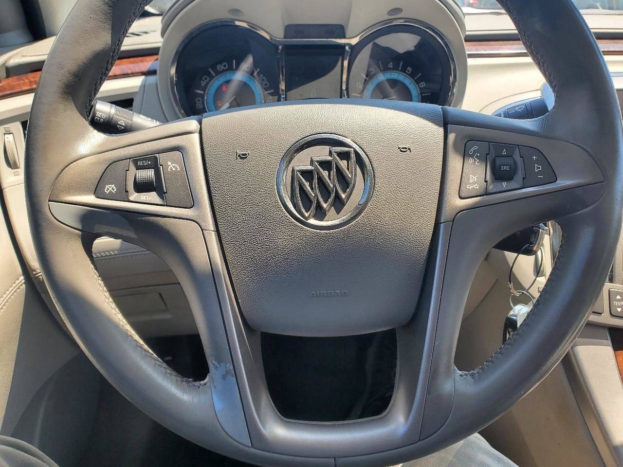 Used 2010 Buick LaCrosse CX FWD image 18