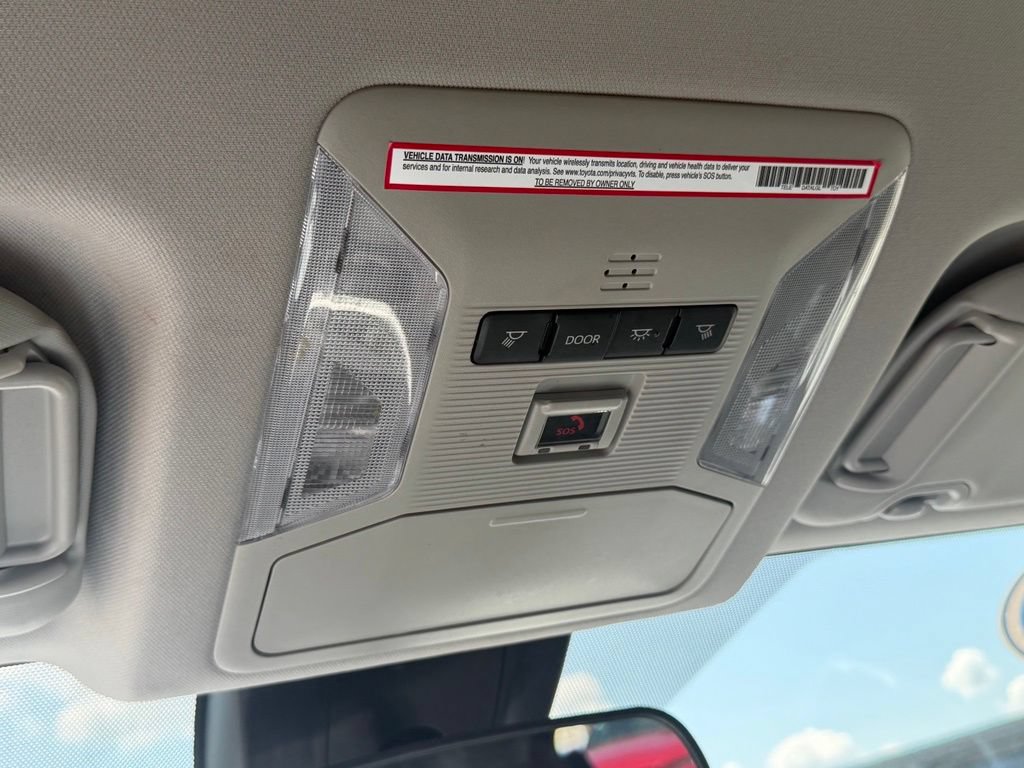 Used 2023 Toyota RAV4 XLE FWD image 27