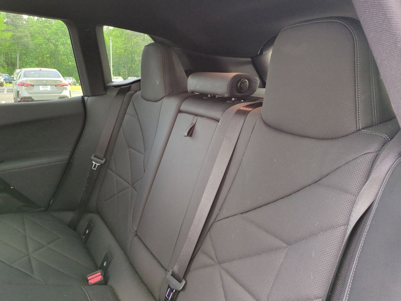 Used 2024 BMW iX xDrive50 w/ Sport Package image 29