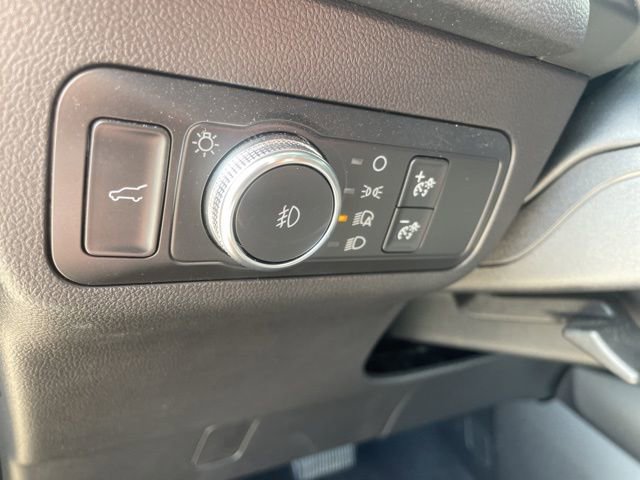 Used 2020 Ford Escape SEL image 25