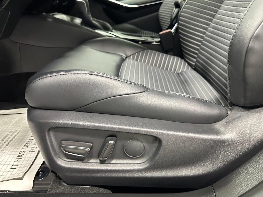 Used 2026 Toyota Corolla XSE FWD image 12