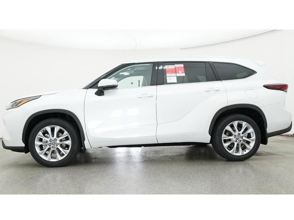 New 2026 Toyota Highlander Limited AWD/4WD image 19