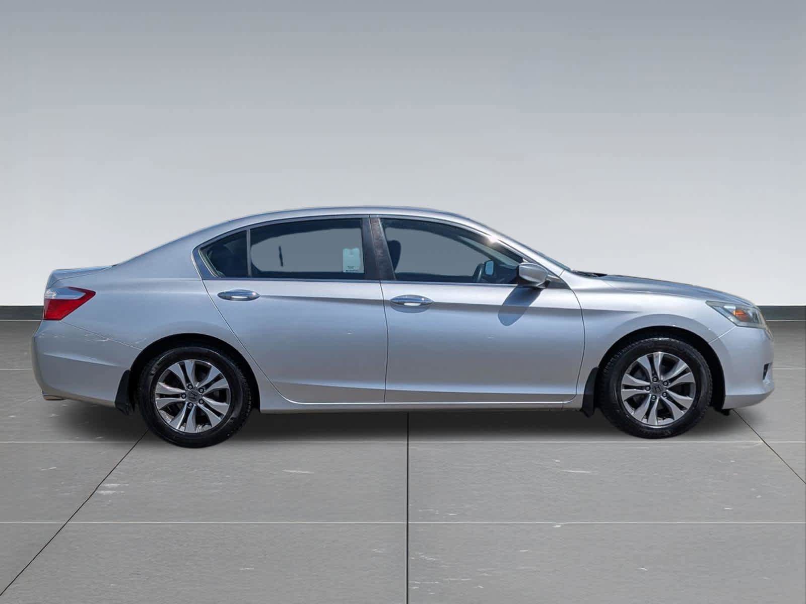 Used 2015 Honda Accord LX image 6