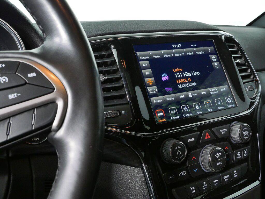 Used 2021 Jeep Grand Cherokee Laredo X RWD image 12
