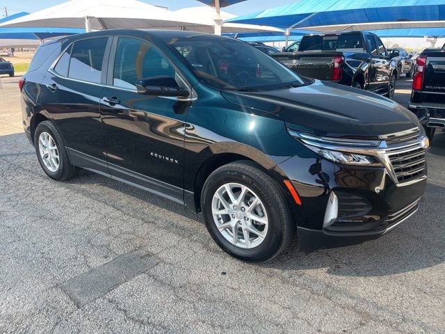 Used 2023 Chevrolet Equinox LT image 3
