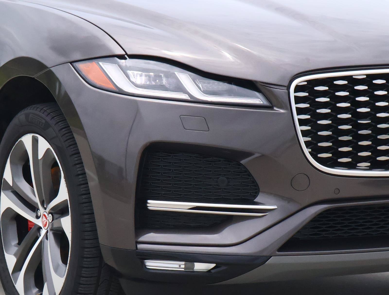 Used 2023 Jaguar F-PACE S AWD/4WD image 7