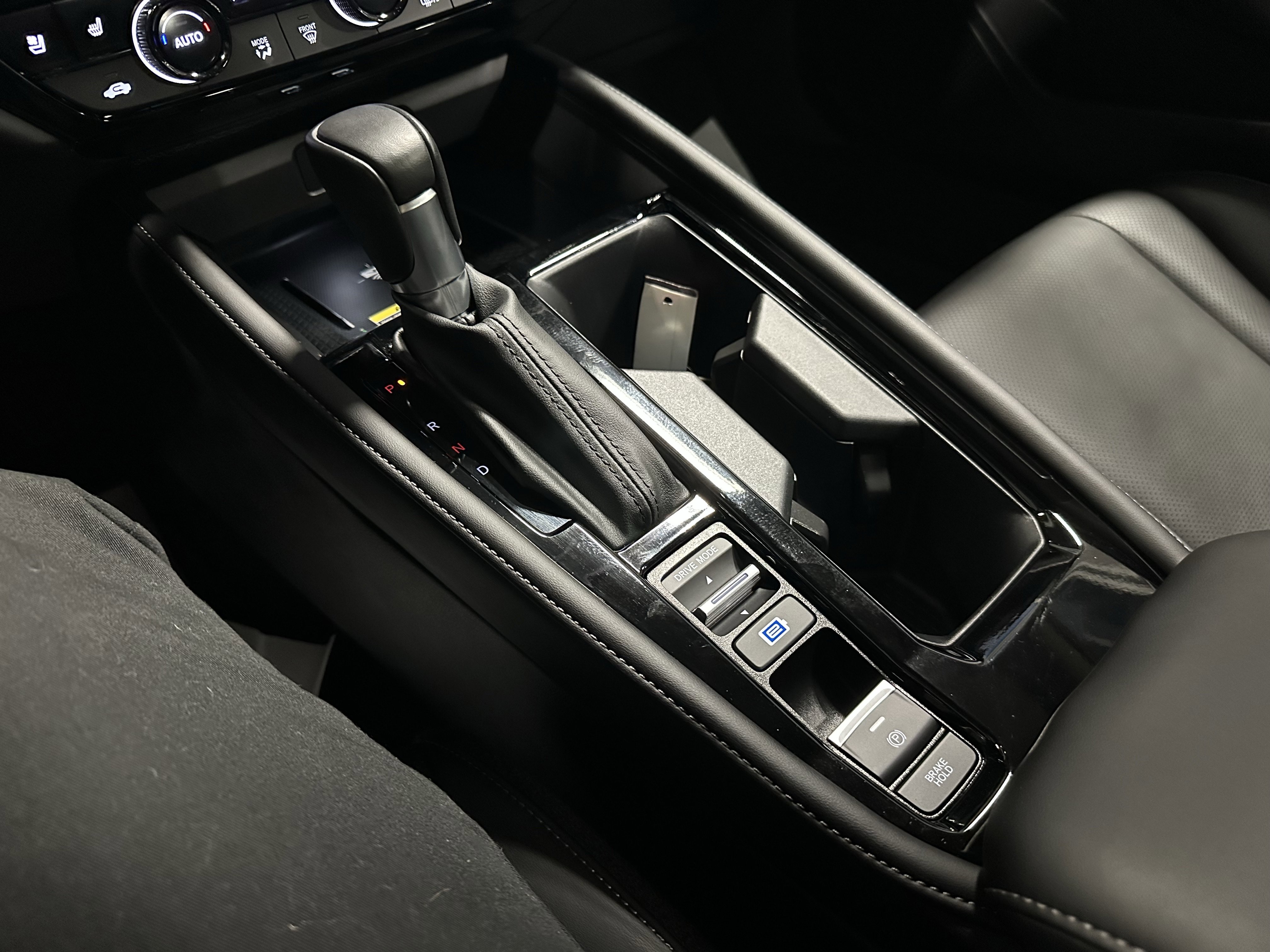 Used 2023 Honda Accord Touring image 13