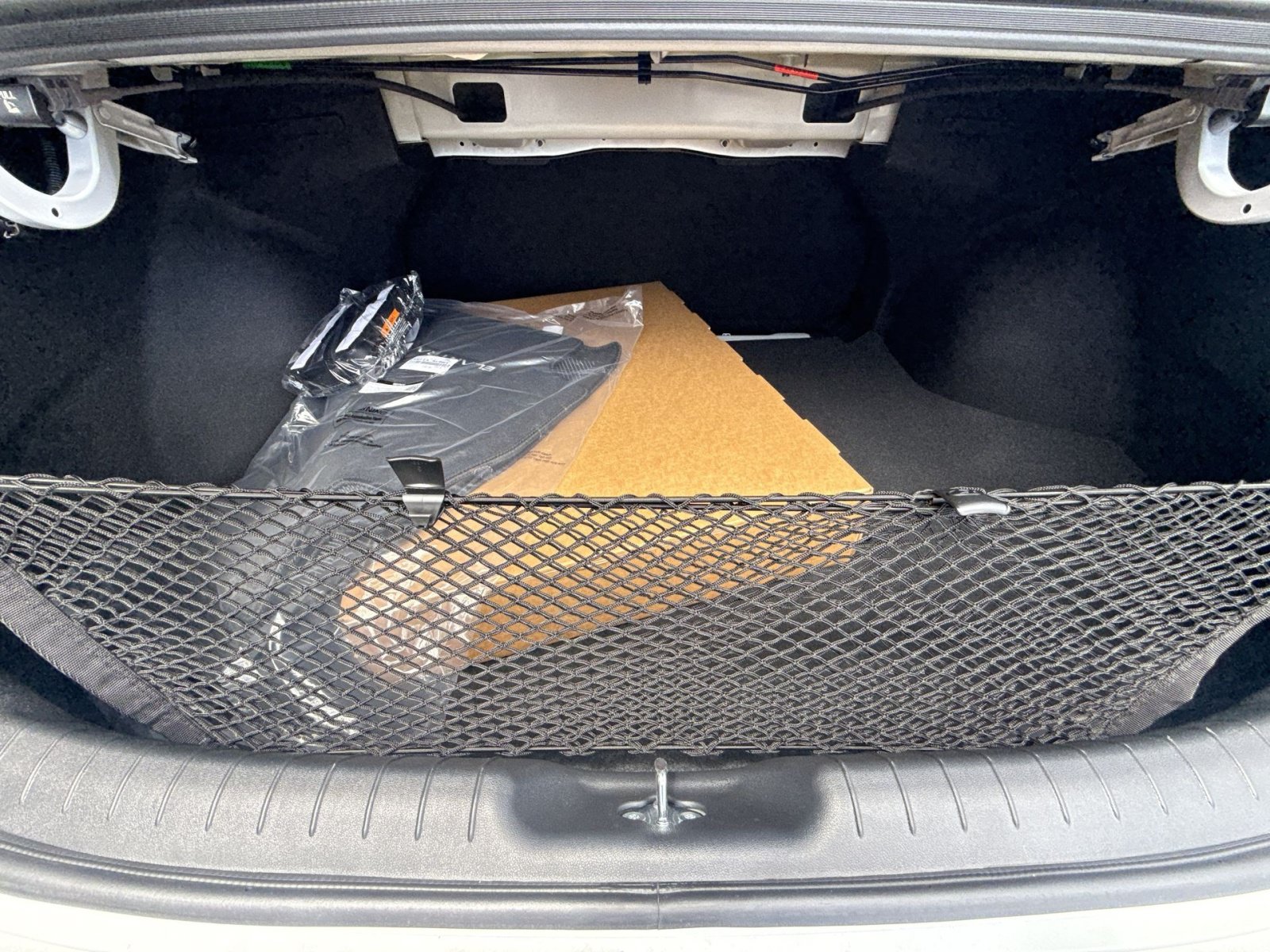 New 2026 Hyundai Elantra Sport FWD image 27