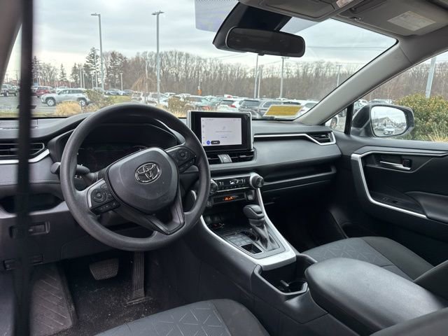 Used 2025 Toyota RAV4 XLE image 22