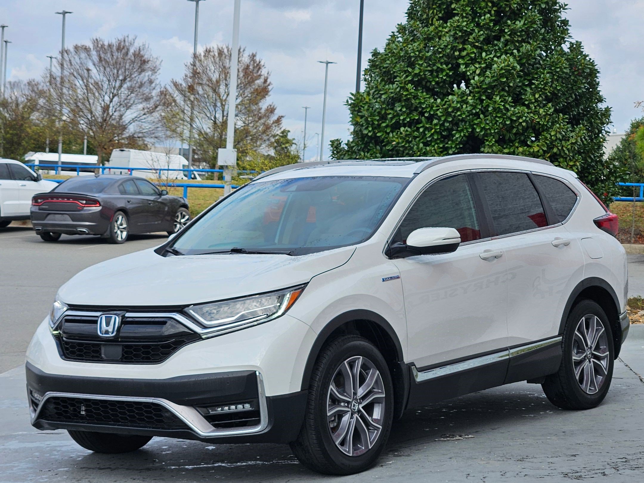 Used 2022 Honda CR-V Touring image 3