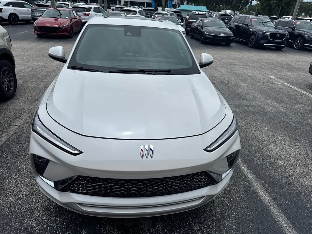 Used 2024 Buick Envista Avenir FWD image 2