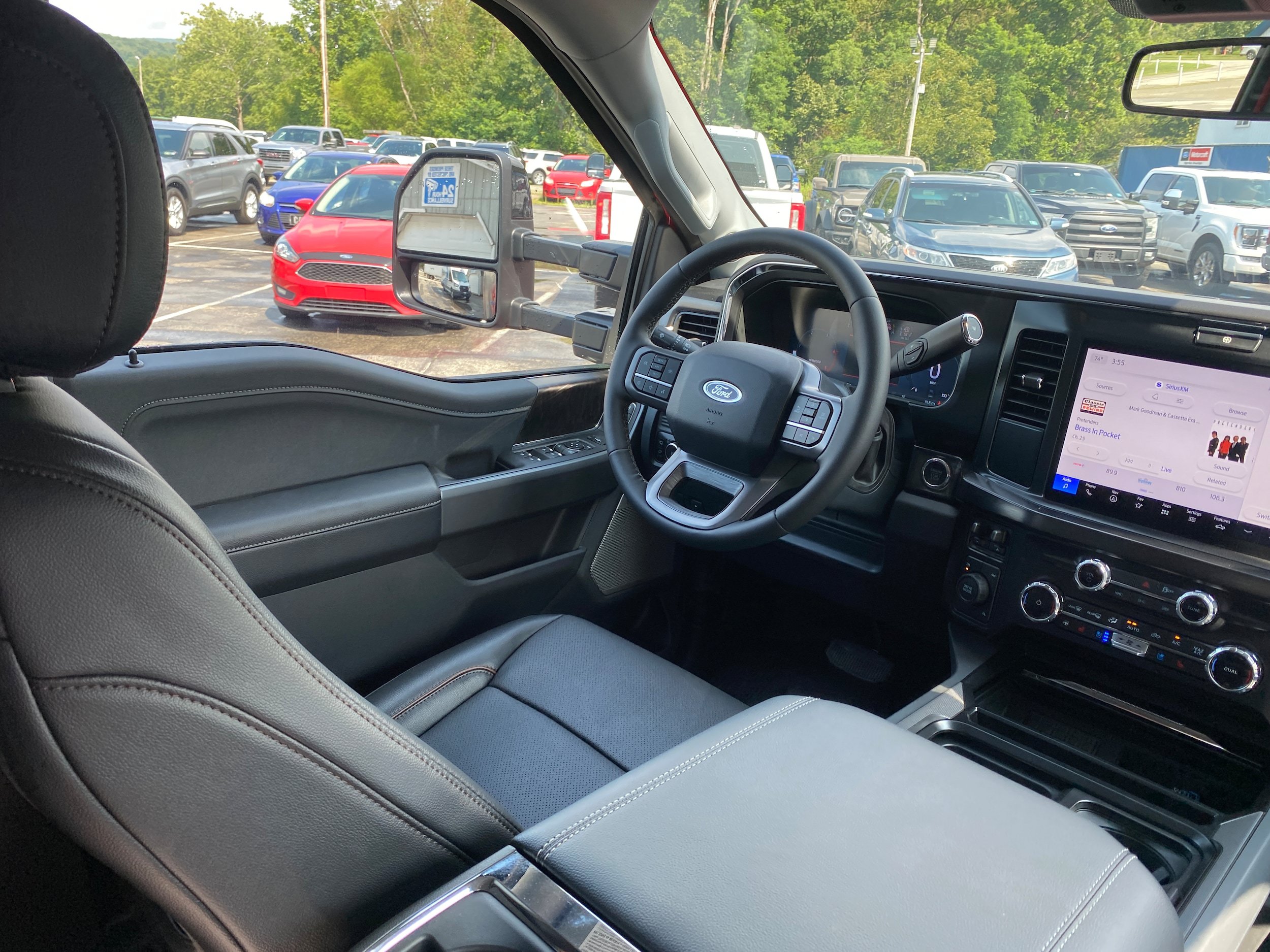 New 2026 Ford F550 4x4 Crew Cab image 33