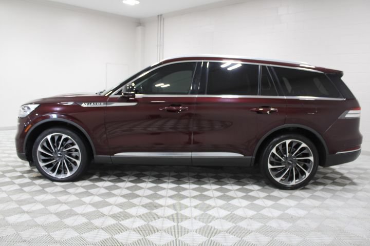 Used 2022 Lincoln Aviator Reserve w/ Equipment Group 201A AWD/4WD image 9