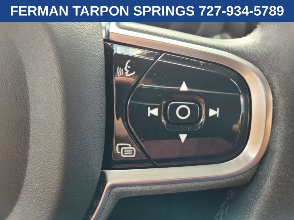 Certified 2023 Volvo XC60 B5 Ultimate w/ Climate Package image 29