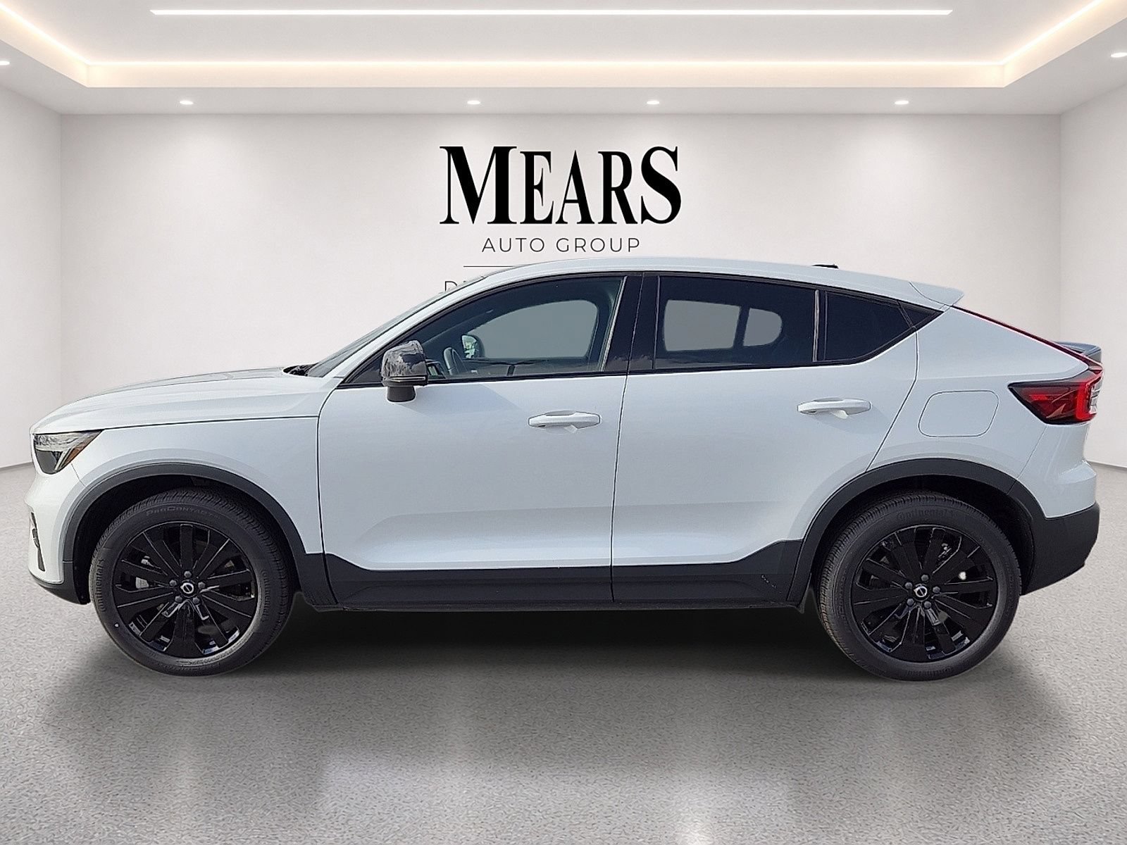 Certified 2023 Volvo C40 Recharge Core AWD/4WD image 3